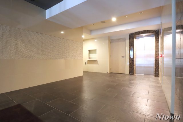 ロビー　建物の内部です