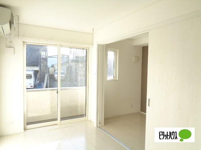 居室・リビング　同タイプ