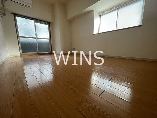 居室・リビング　※別部屋参考写真です。