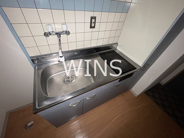 キッチン　※別部屋参考写真です。