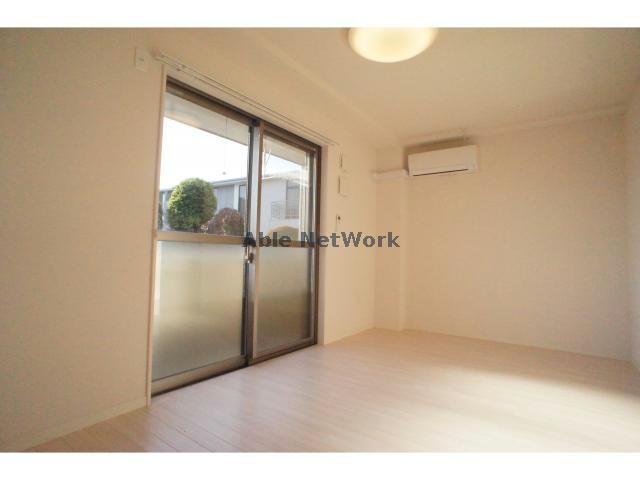 居室・リビング　※反転タイプ