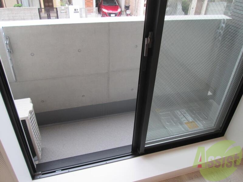 バルコニー　バルコニーも広々していますね。