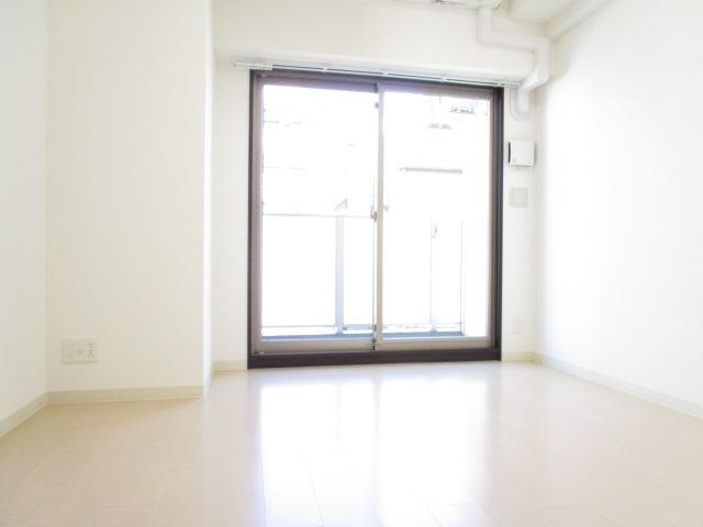 その他部屋・スペース　明るいお部屋で快適な暮らしができますね