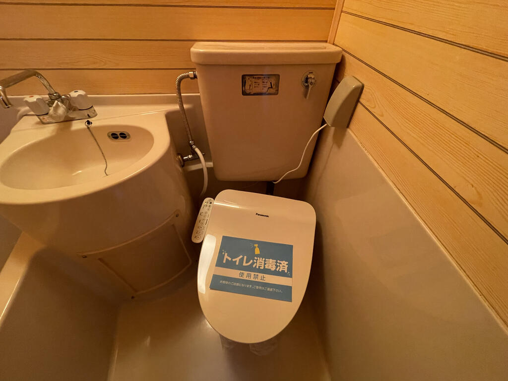 トイレ　ウォシュレット新品です！