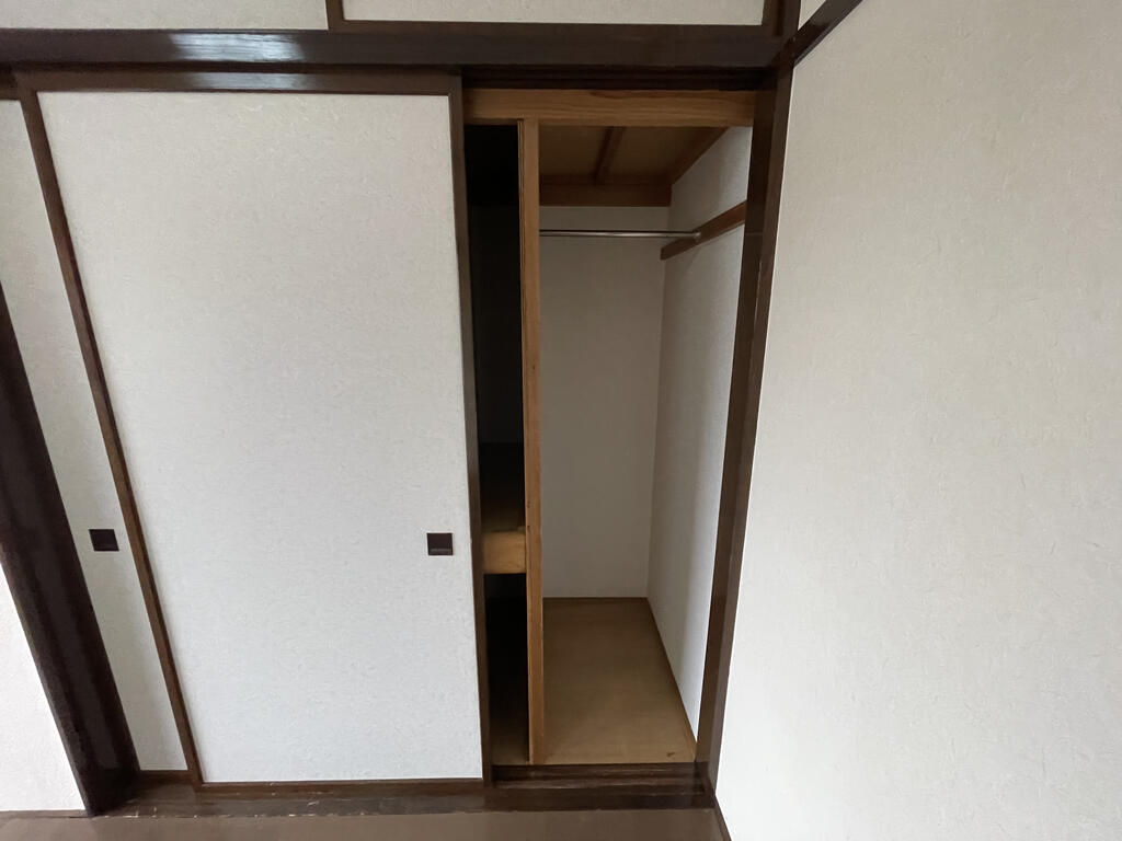 その他　長さのある衣服もかけられます