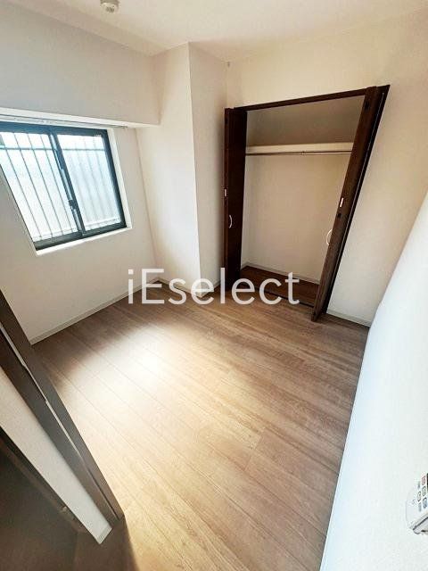 その他部屋・スペース　リビング隣の洋室です