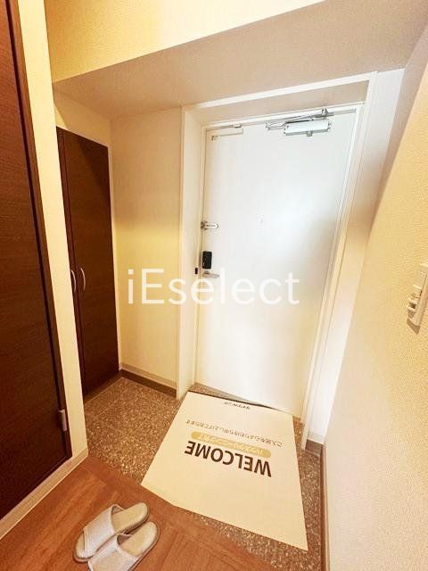 玄関　玄関にはシューズボックスがあります