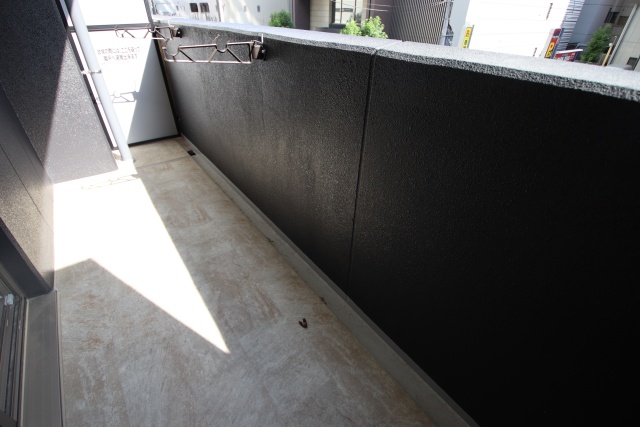 バルコニー　※別室の参考写真の為、現況優先です。