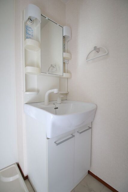 洗面設備　※別室の参考写真の為、現況優先です。