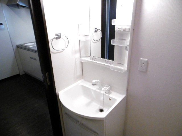 洗面設備　シャンプードレッサーです。