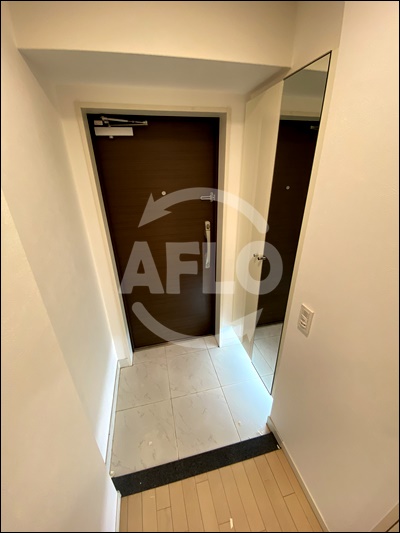 玄関　クラウンハイム北心斎橋フラワーコート　玄関