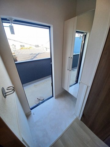 玄関　明るい玄関です