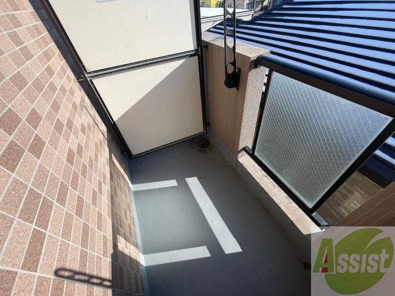 バルコニー　バルコニーです。洗濯物を干したり一息ついたりできますね！