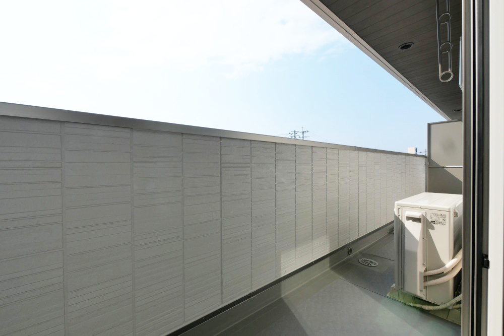 バルコニー　バルコニー