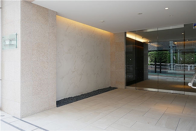 建物外観　外観は落ち着いています