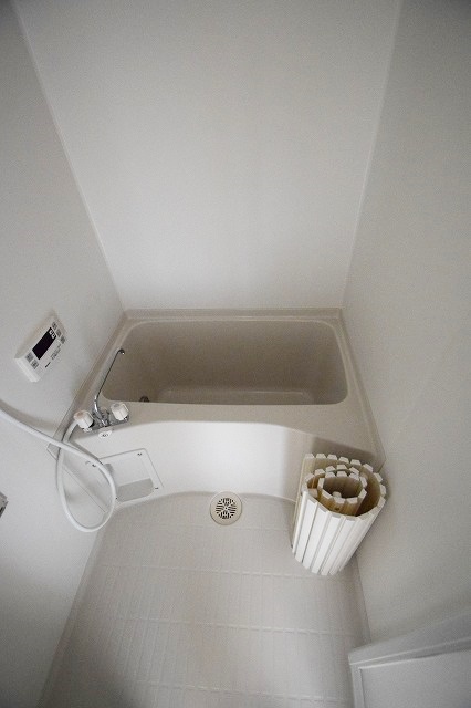 バス・シャワールーム　追焚き機能、浴室乾燥機付バスルーム