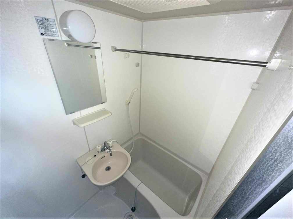 バス・シャワールーム　同タイプの部屋の写真です