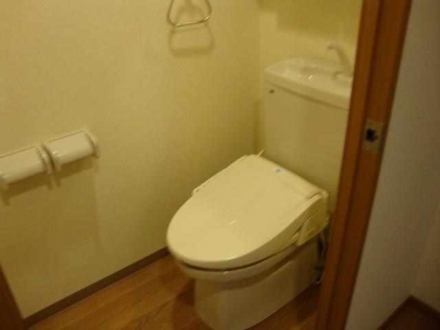 トイレ　シャワートイレ