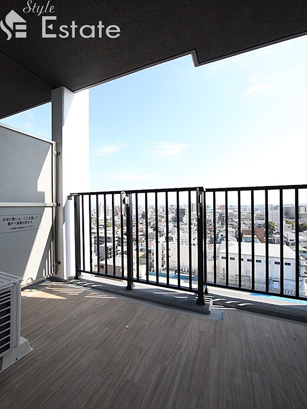 バルコニー　バルコニー