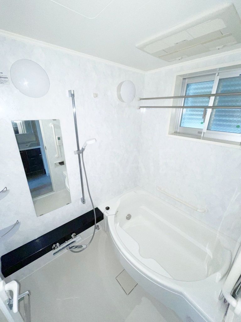 バス・シャワールーム　バス