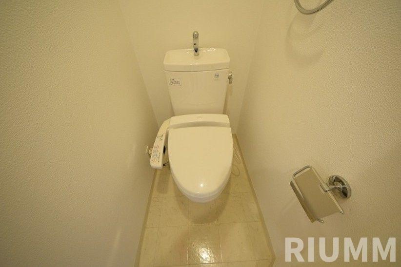 トイレ　※別室参考写真になります