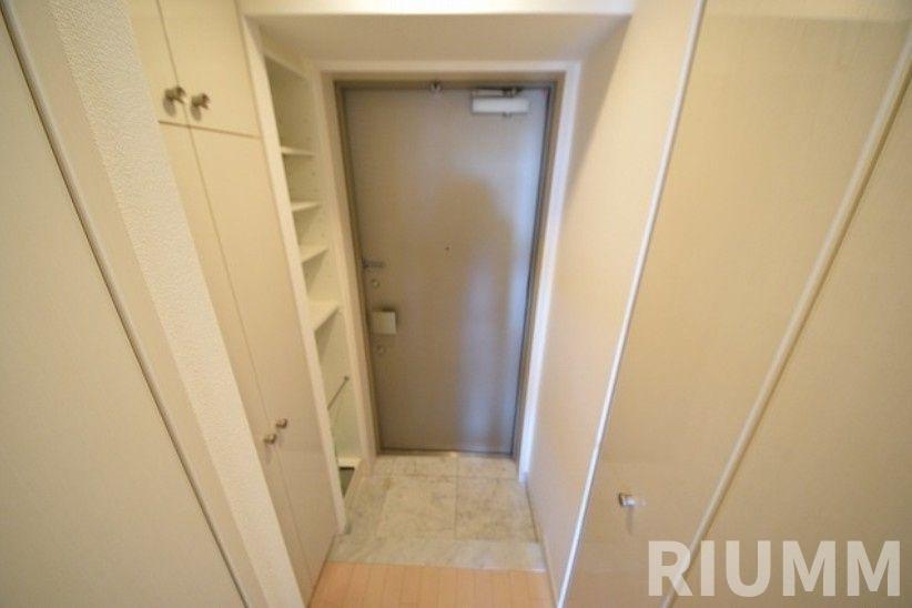 玄関　※別室参考写真になります