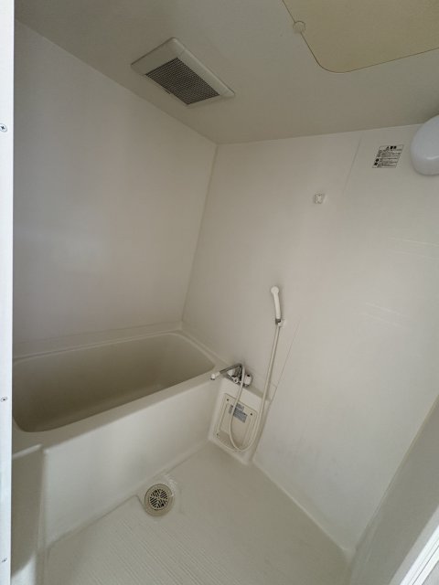 バス・シャワールーム　同物件別号室の写真です。