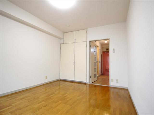 居室・リビング　松山市平和通　平和コーポ　リビング