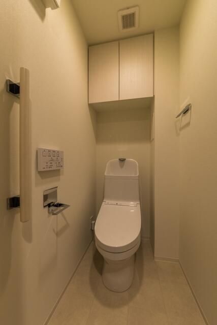 トイレ　落ち着いたトイレです