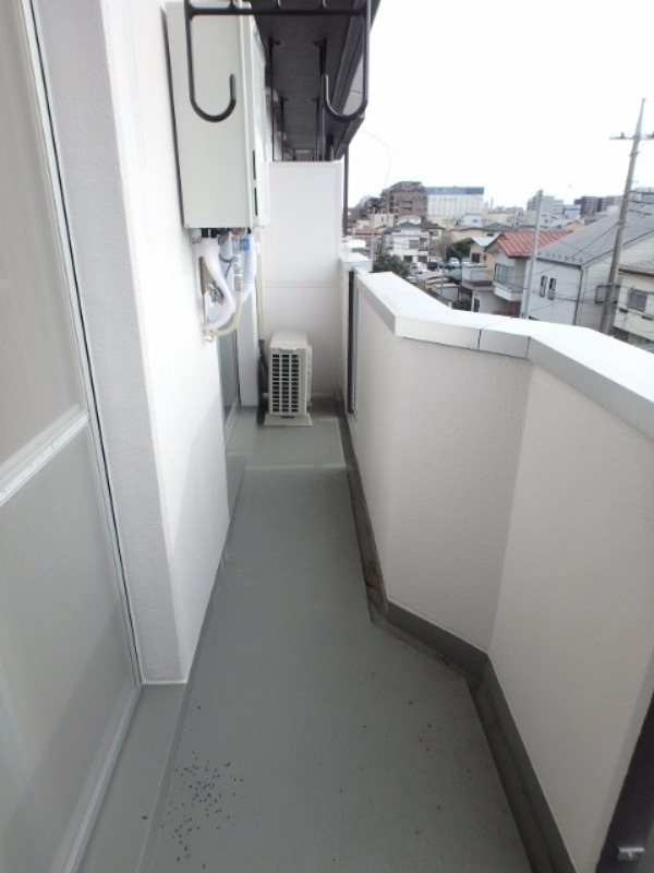 バルコニー　図面と現状に相違がある場合には現状を優先