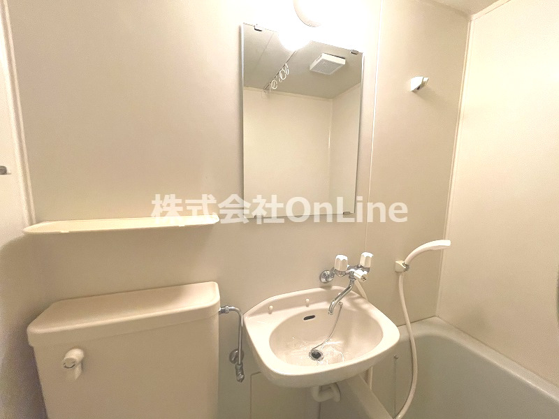 洗面設備　使いやすい洗面所です