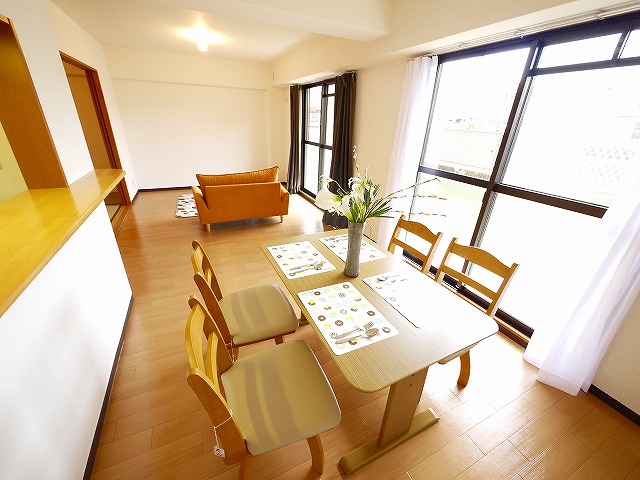 居室・リビング　ゆったり過ごせるリビングです