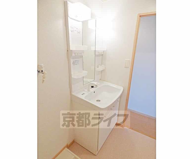 洗面設備　洗面台です。