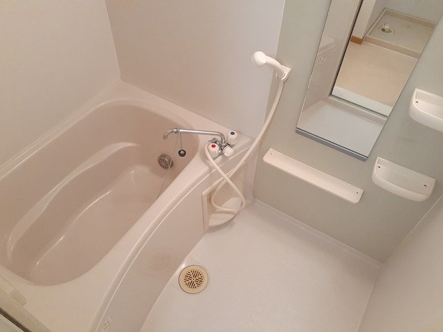 バス・シャワールーム　きれいなお風呂です