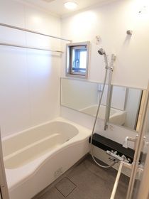 バス・シャワールーム　日々の疲れを癒すお風呂付です