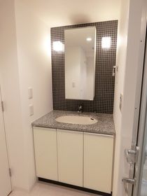 洗面設備　広い洗面スペース