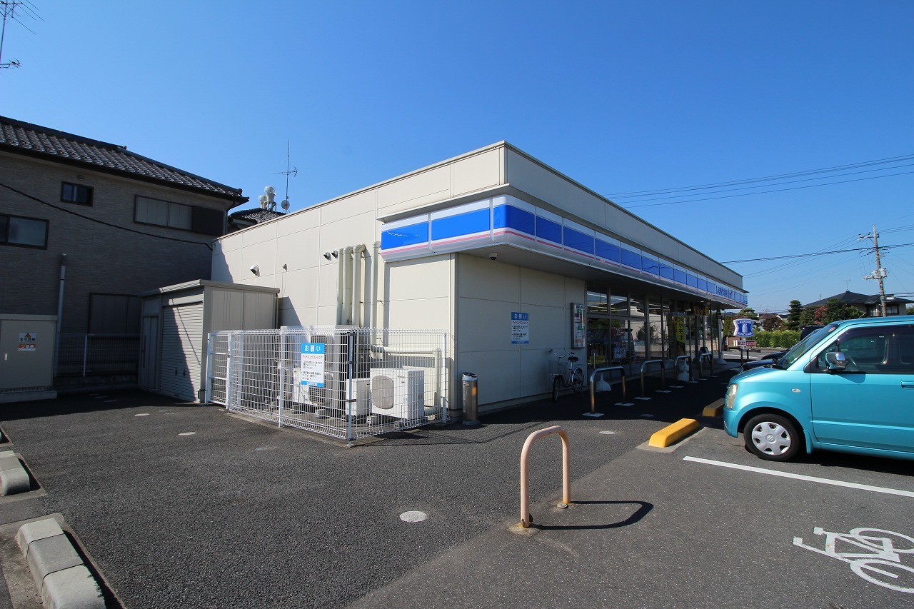 コンビニ　ローソン（コンビニ）まで500m