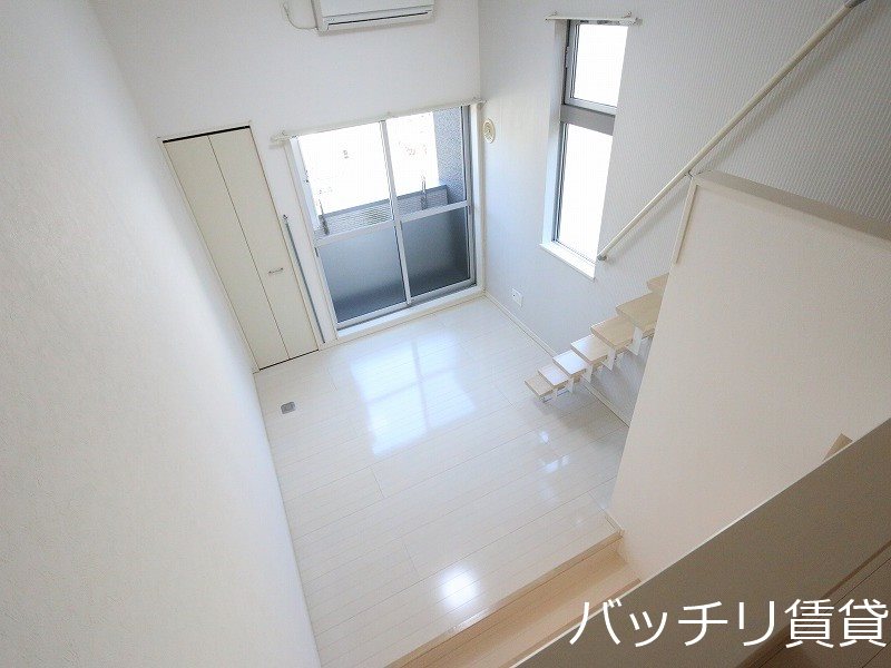 眺望　室内写真は同型タイプの為、現状優先となります。