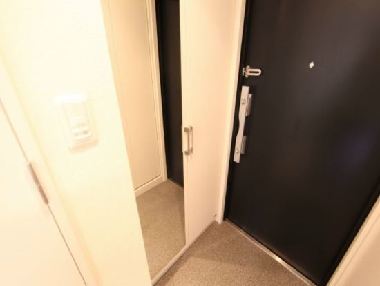 玄関　★見学予約受付中★