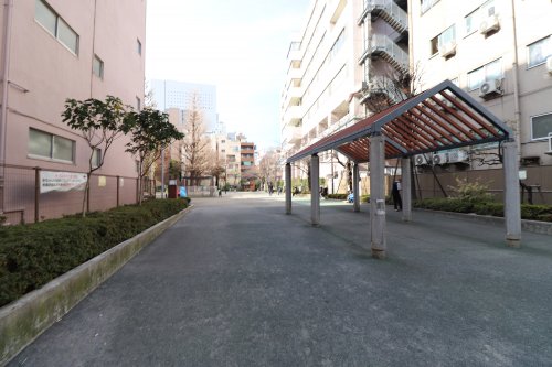 公園　西町公園（公園）まで84m