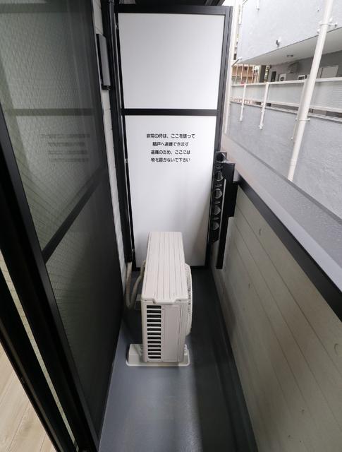 バルコニー　バルコニー