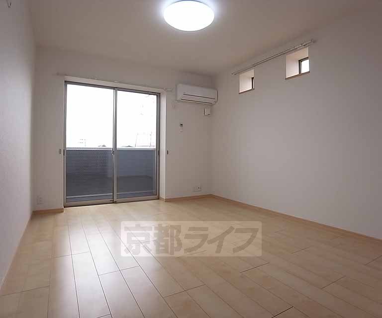 居室・リビング　８．９帖の洋室です。