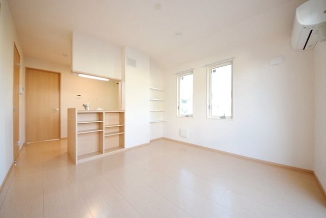 居室・リビング　★ＬＤＫ１０．４帖★