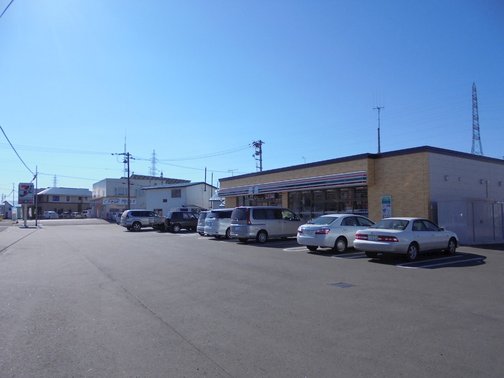 コンビニ　セブンイレブン 北見末広町店（コンビニ）まで293m