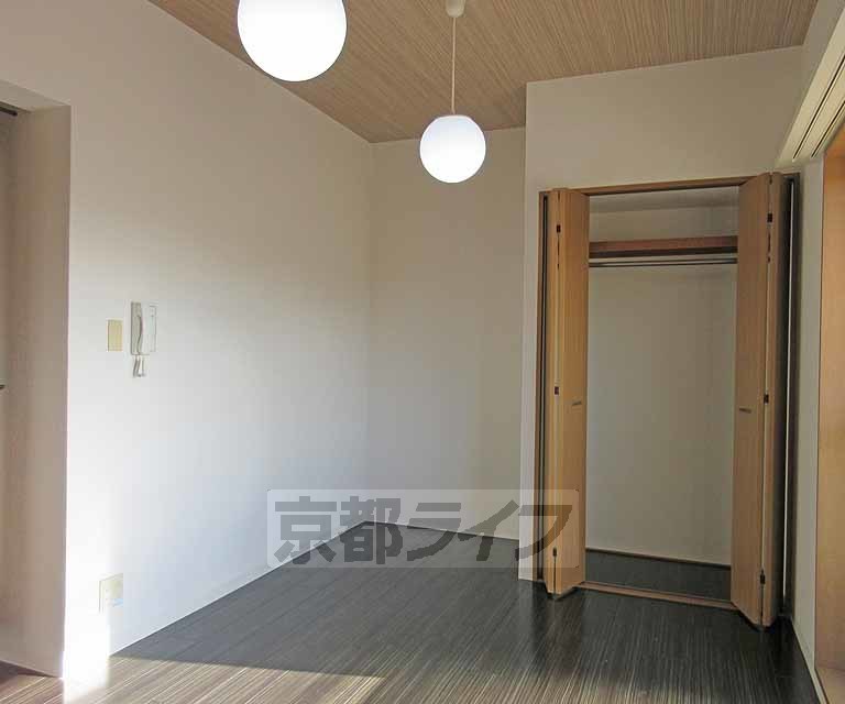 居室・リビング　クローゼット付きの洋室です