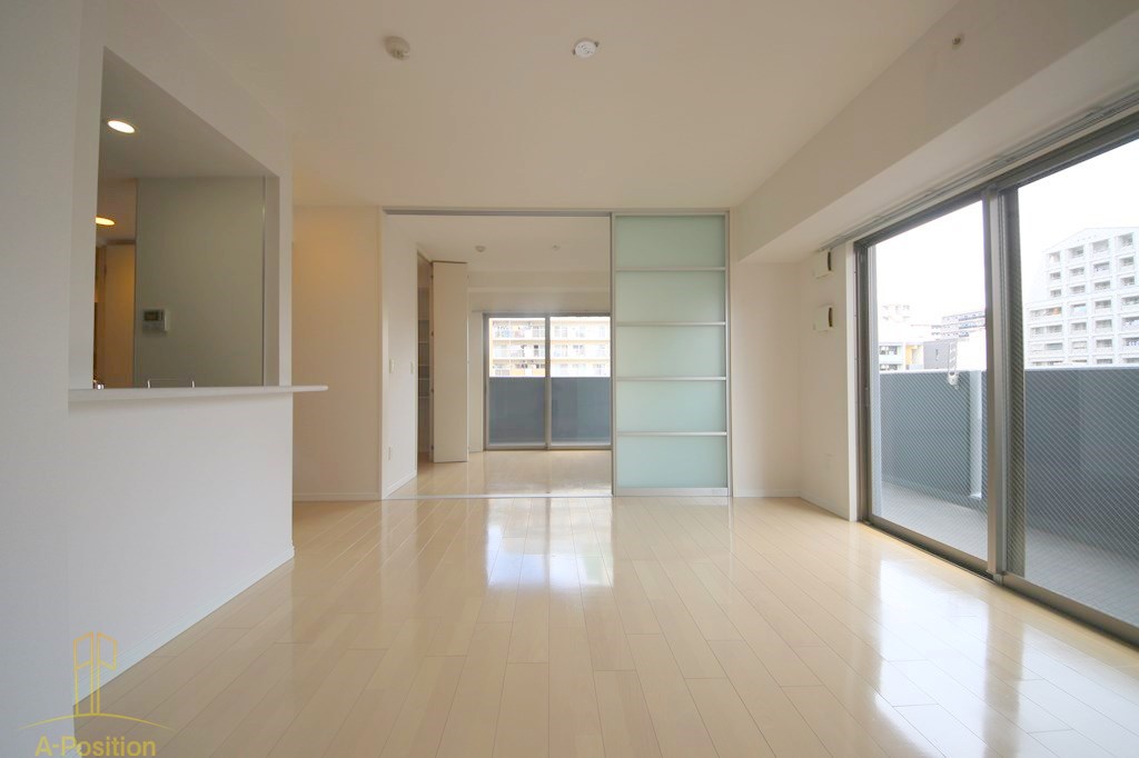 居室・リビング　グランルージュ谷町六丁目