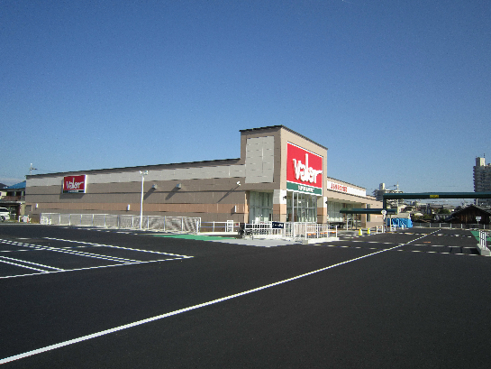スーパー　バロー守山駅東店（スーパー）まで719m