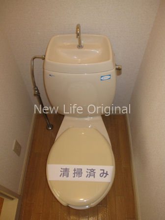 トイレ　独立したトイレ空間は清潔で快適です☆