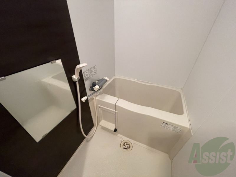 バス・シャワールーム　１人暮らしにはピッタリのサイズ感ですね！