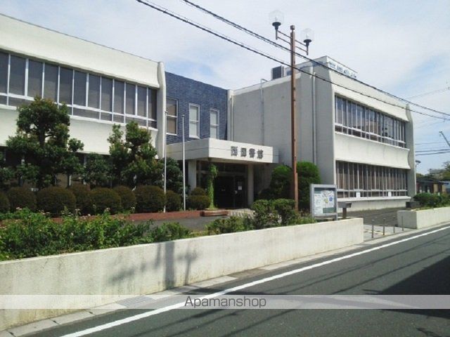 図書館　市立西図書館（図書館）まで805m